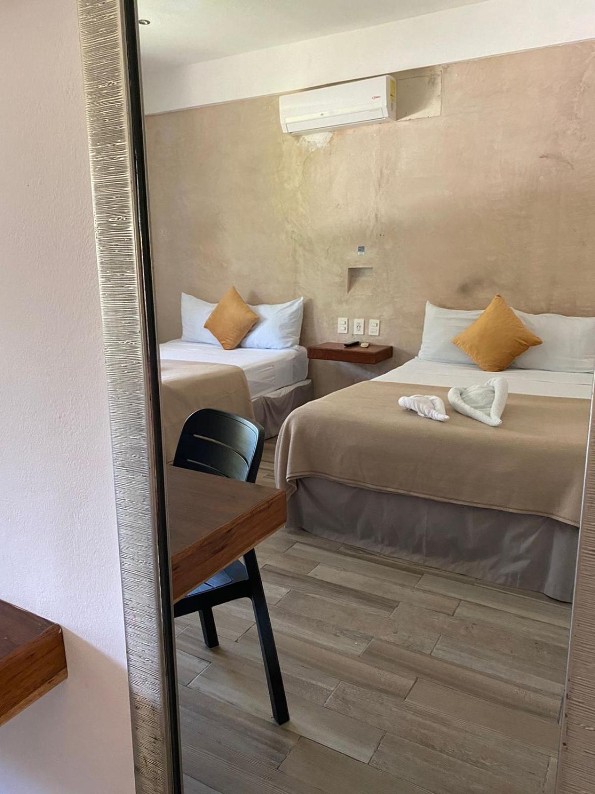 Hotel Pelecanus Suites Holbox Kültér fotó