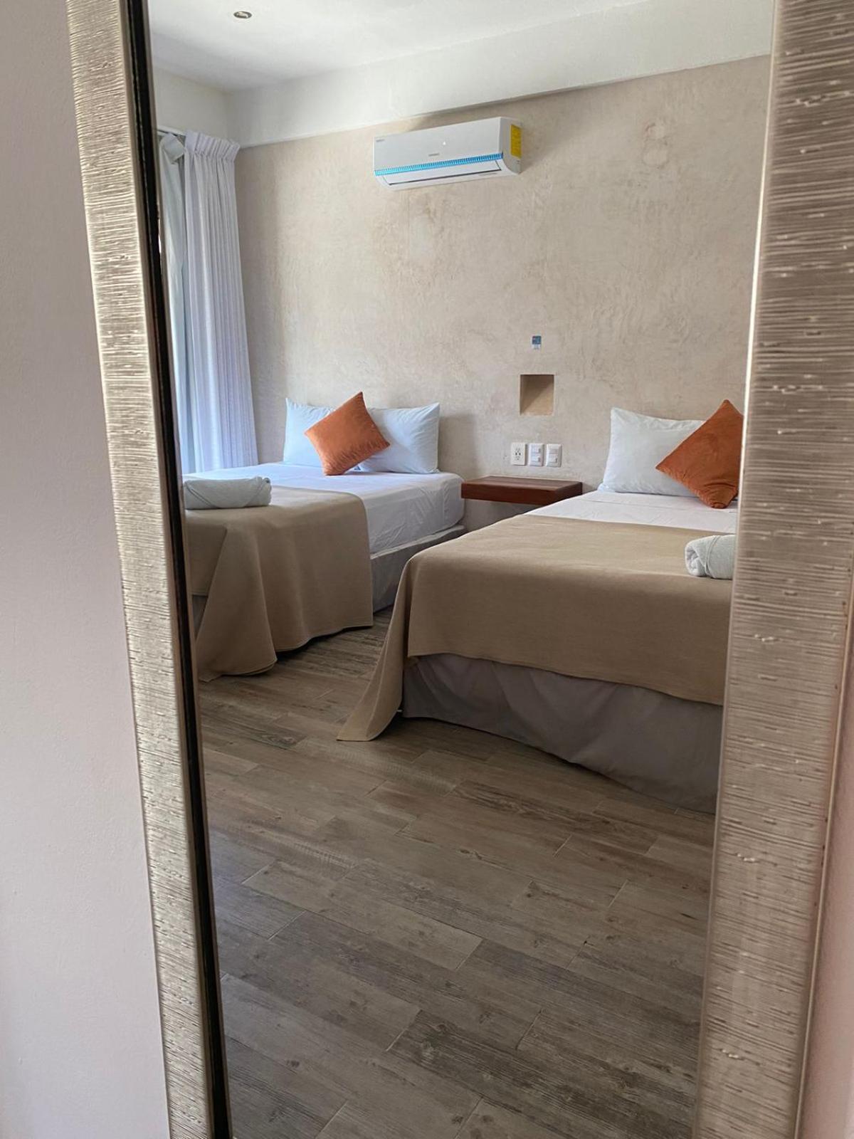 Hotel Pelecanus Suites Holbox Kültér fotó