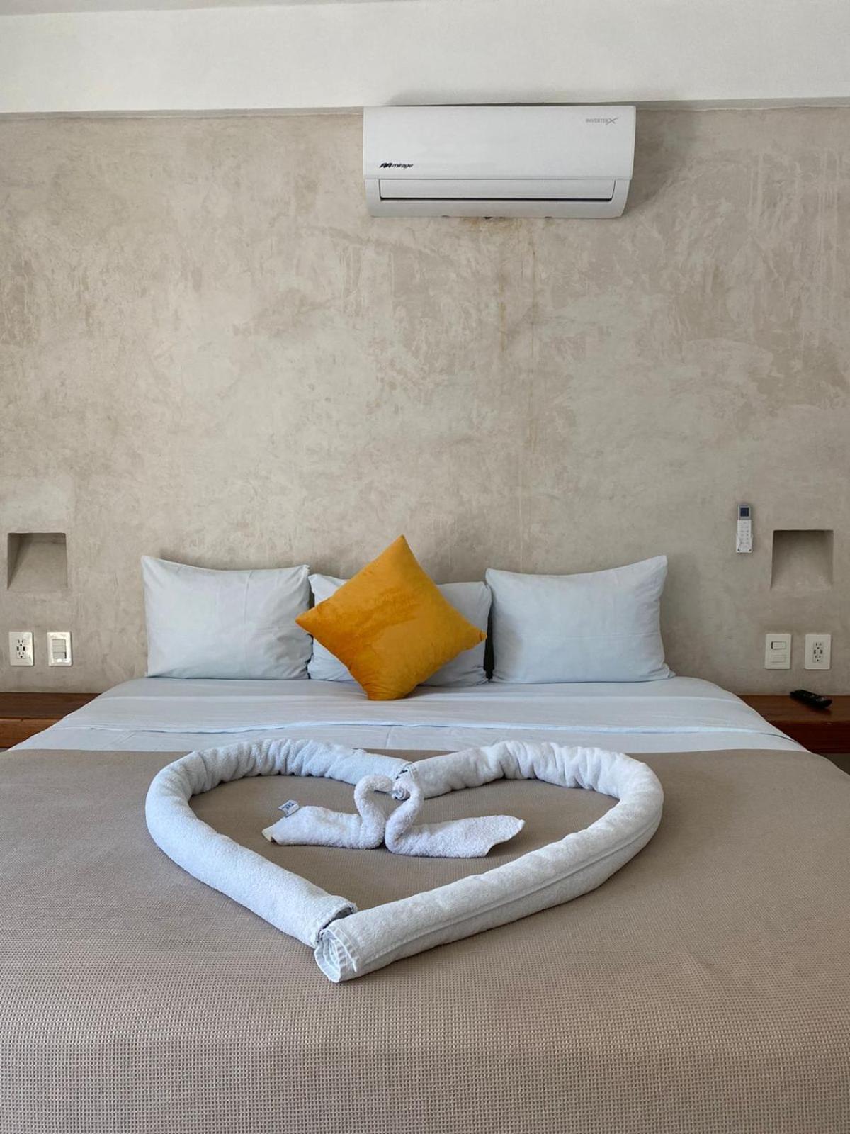 Hotel Pelecanus Suites Holbox Kültér fotó